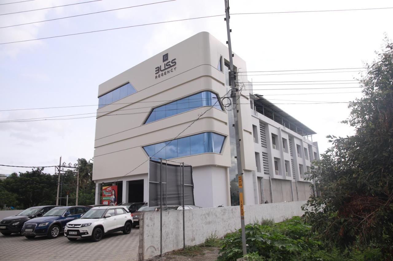 Bliss Regency Business Hotel Palakkad Eksteriør billede