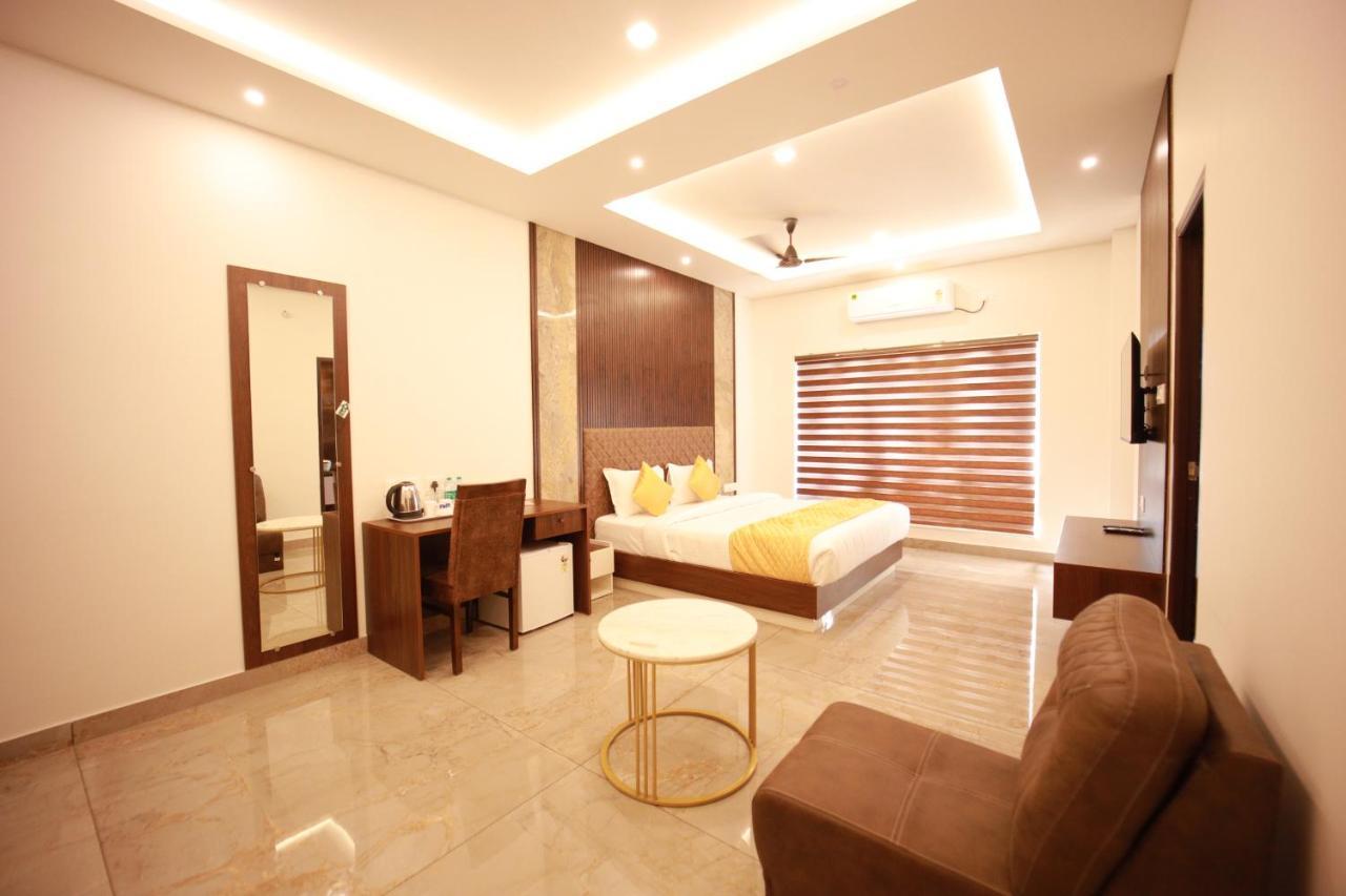Bliss Regency Business Hotel Palakkad Eksteriør billede