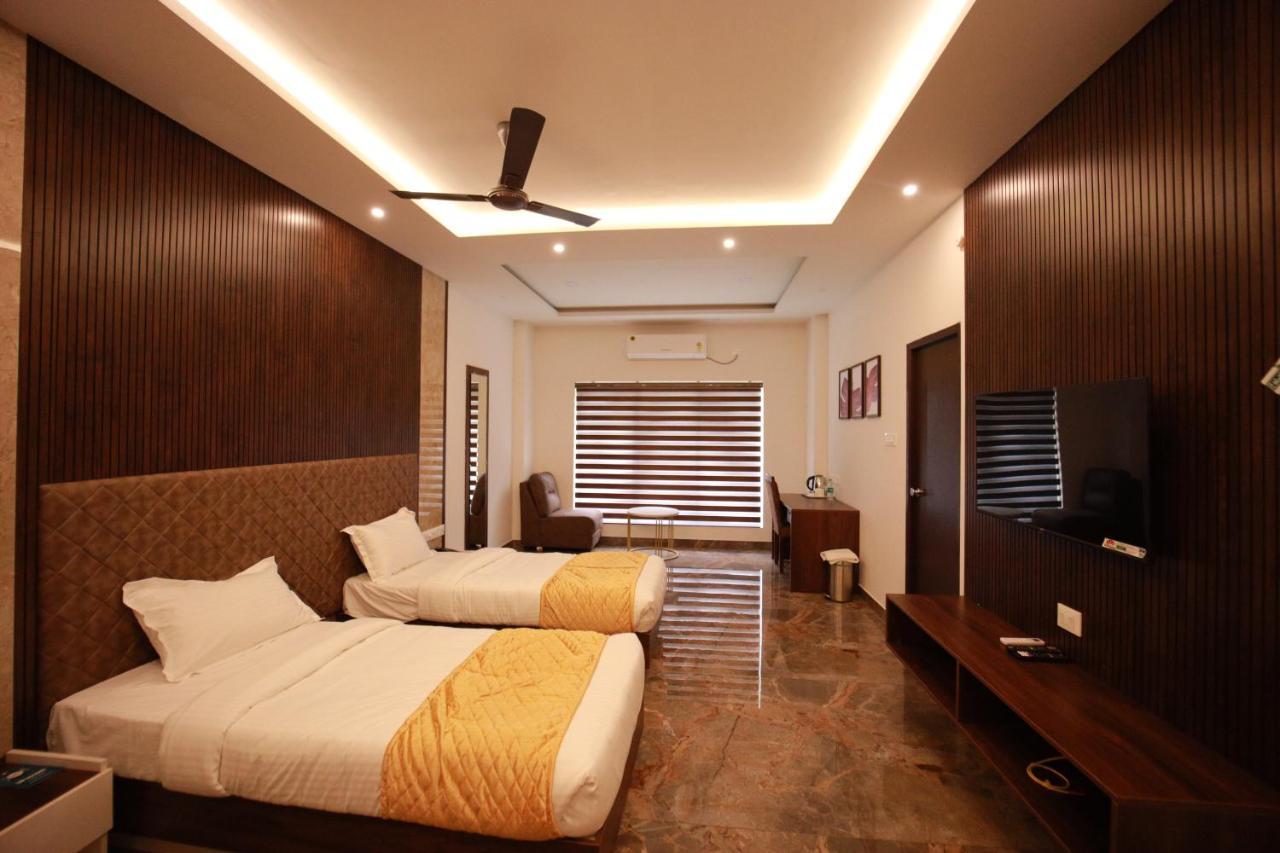 Bliss Regency Business Hotel Palakkad Eksteriør billede