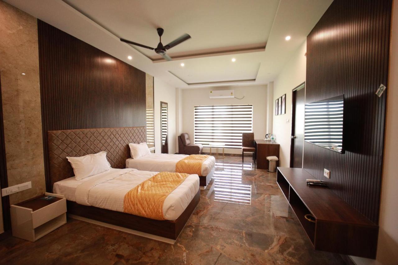 Bliss Regency Business Hotel Palakkad Eksteriør billede