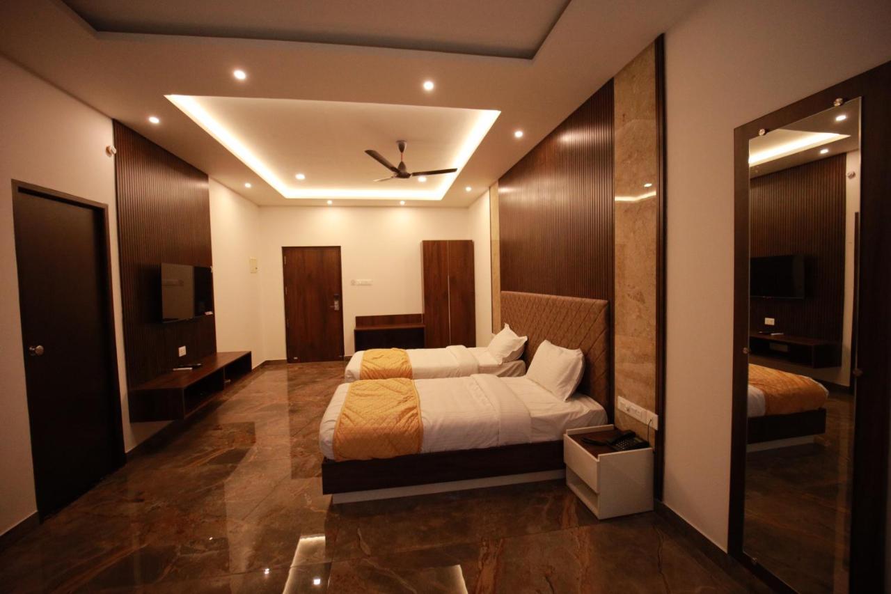Bliss Regency Business Hotel Palakkad Eksteriør billede