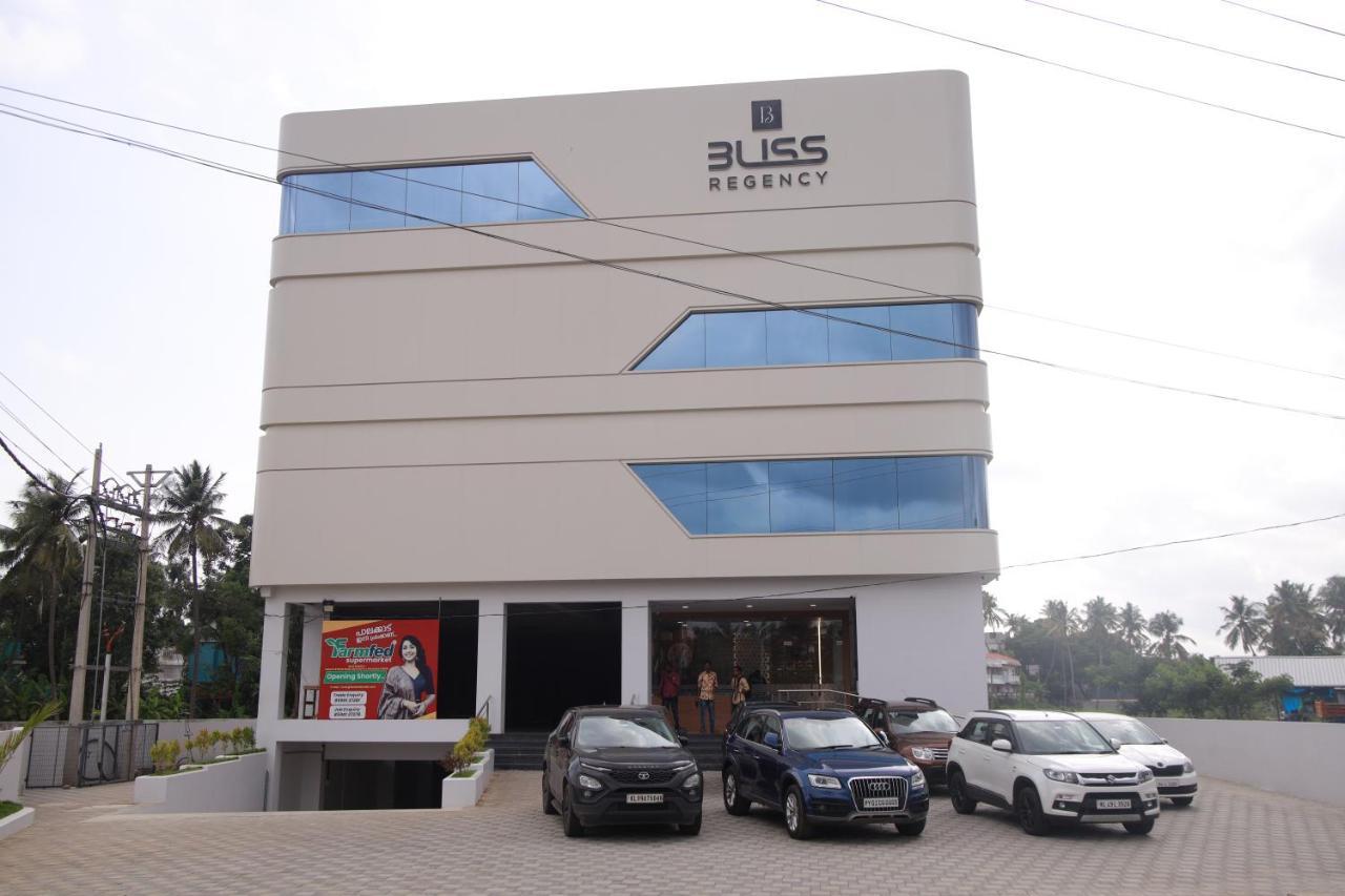 Bliss Regency Business Hotel Palakkad Eksteriør billede