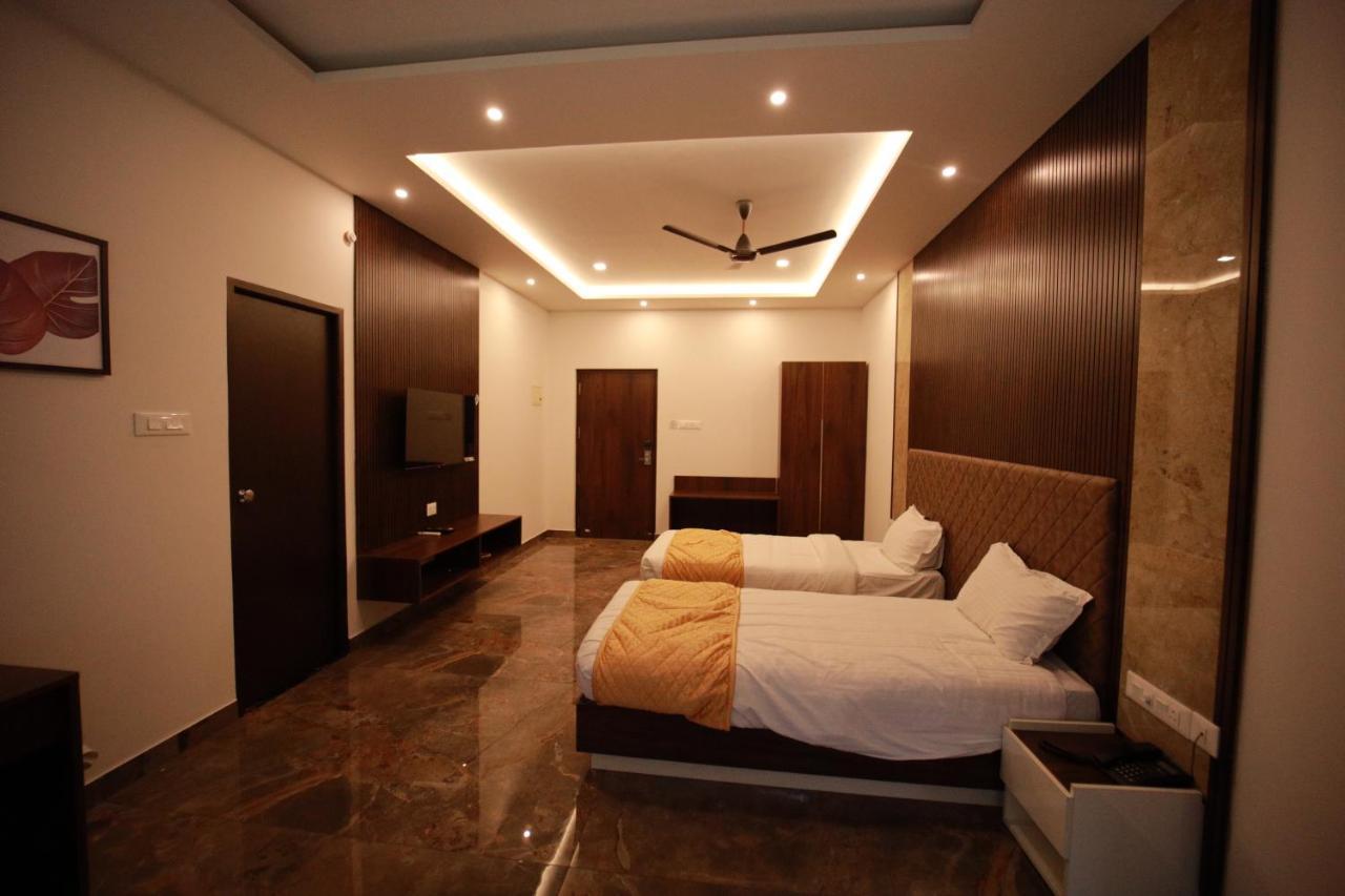 Bliss Regency Business Hotel Palakkad Eksteriør billede